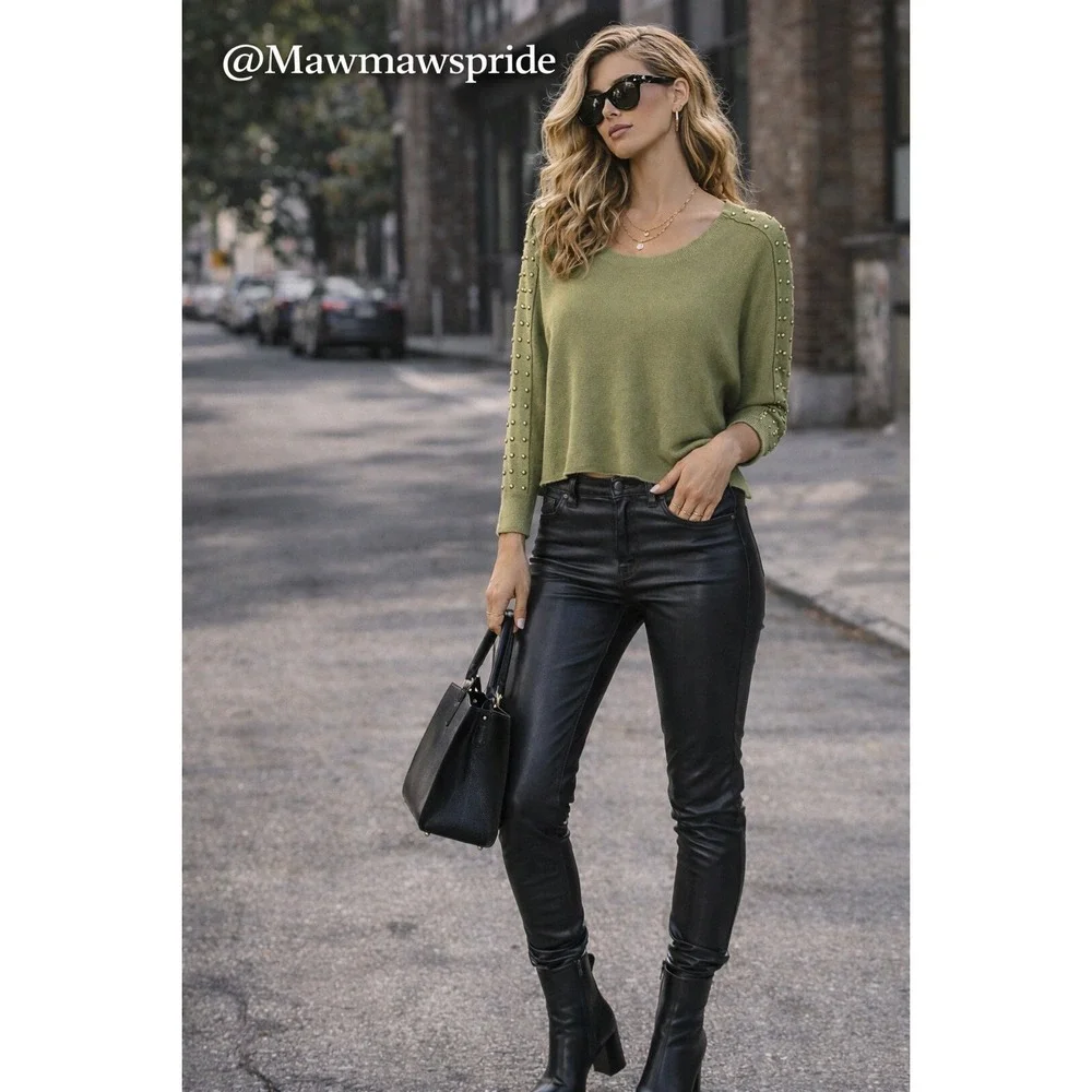 Sioni Milano Studded Shoulder‎ Sweater – Size Medium